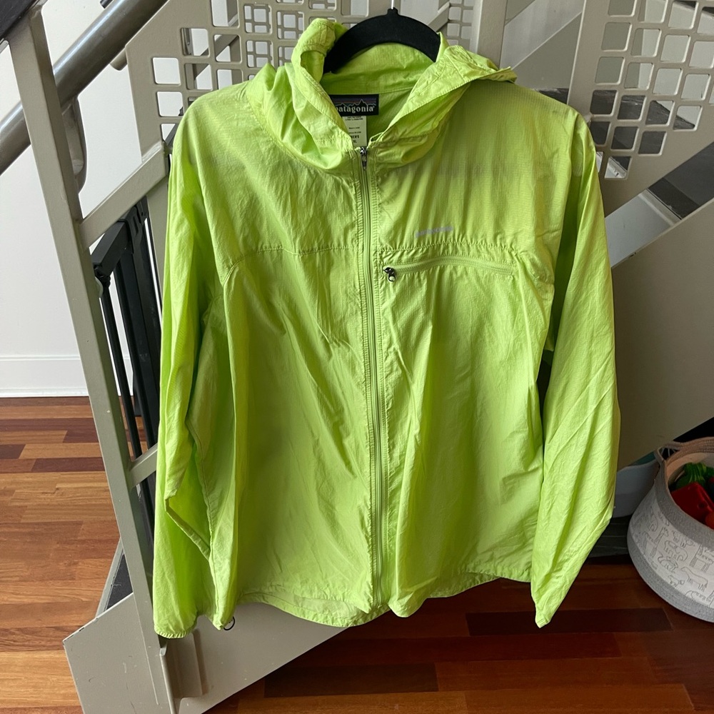 Patagonia Men's Neon Green Jacket